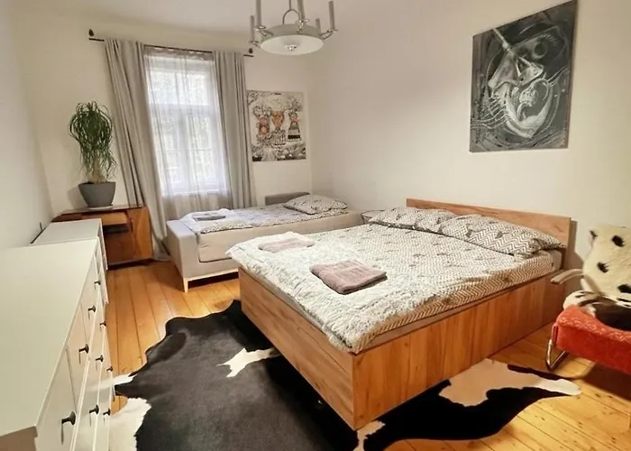 Artistic With A Balcony Апартаменты Прага