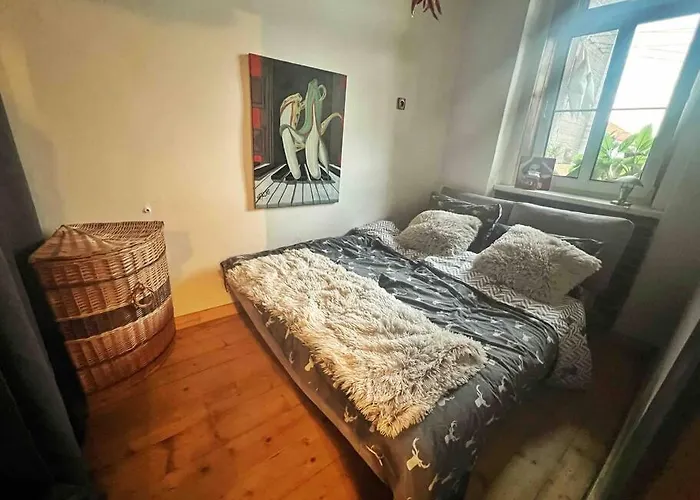 Artistic With A Balcony Apartment *